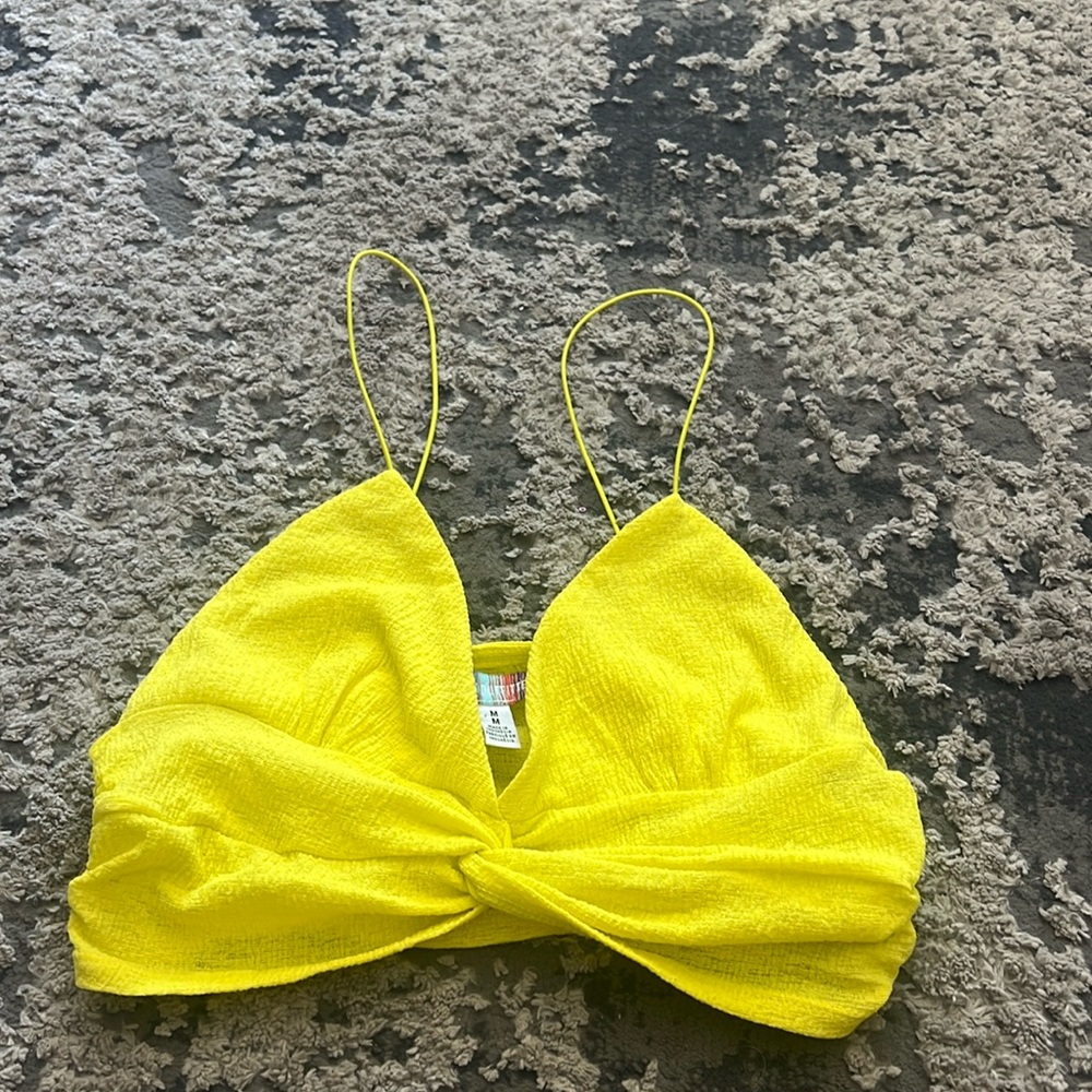 Urban Outfitters Yellow going out tank top! Size M